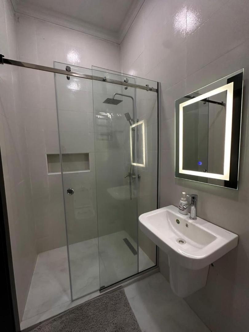 Villa Toscana Luxe Gra Port Harcourt Exterior photo