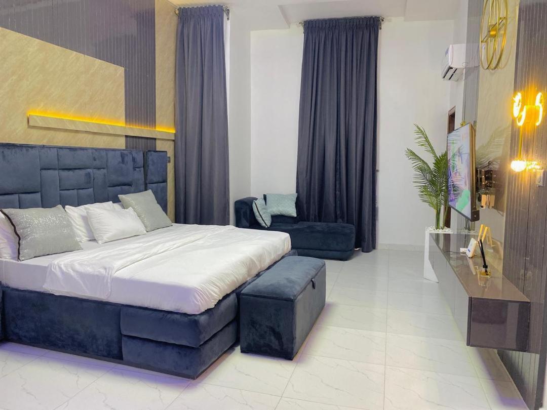 Villa Toscana Luxe Gra Port Harcourt Exterior photo