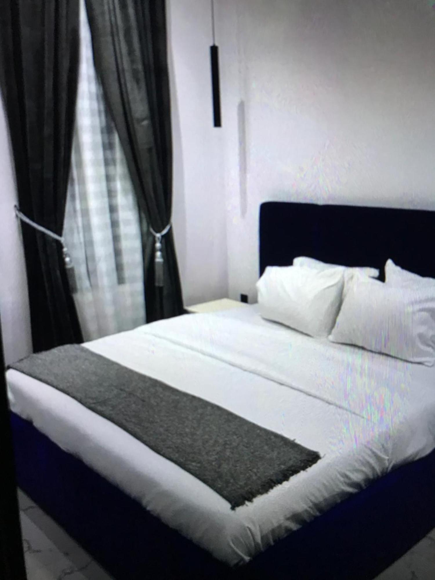 Villa Toscana Luxe Gra Port Harcourt Exterior photo